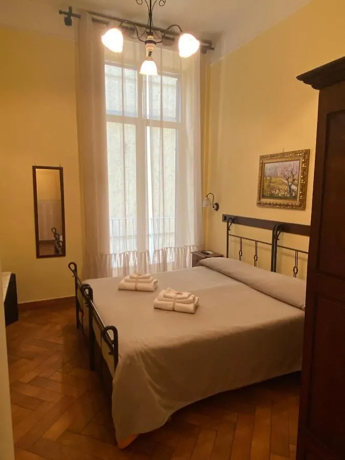 B&B Conte Cavour Napoli 3*,
